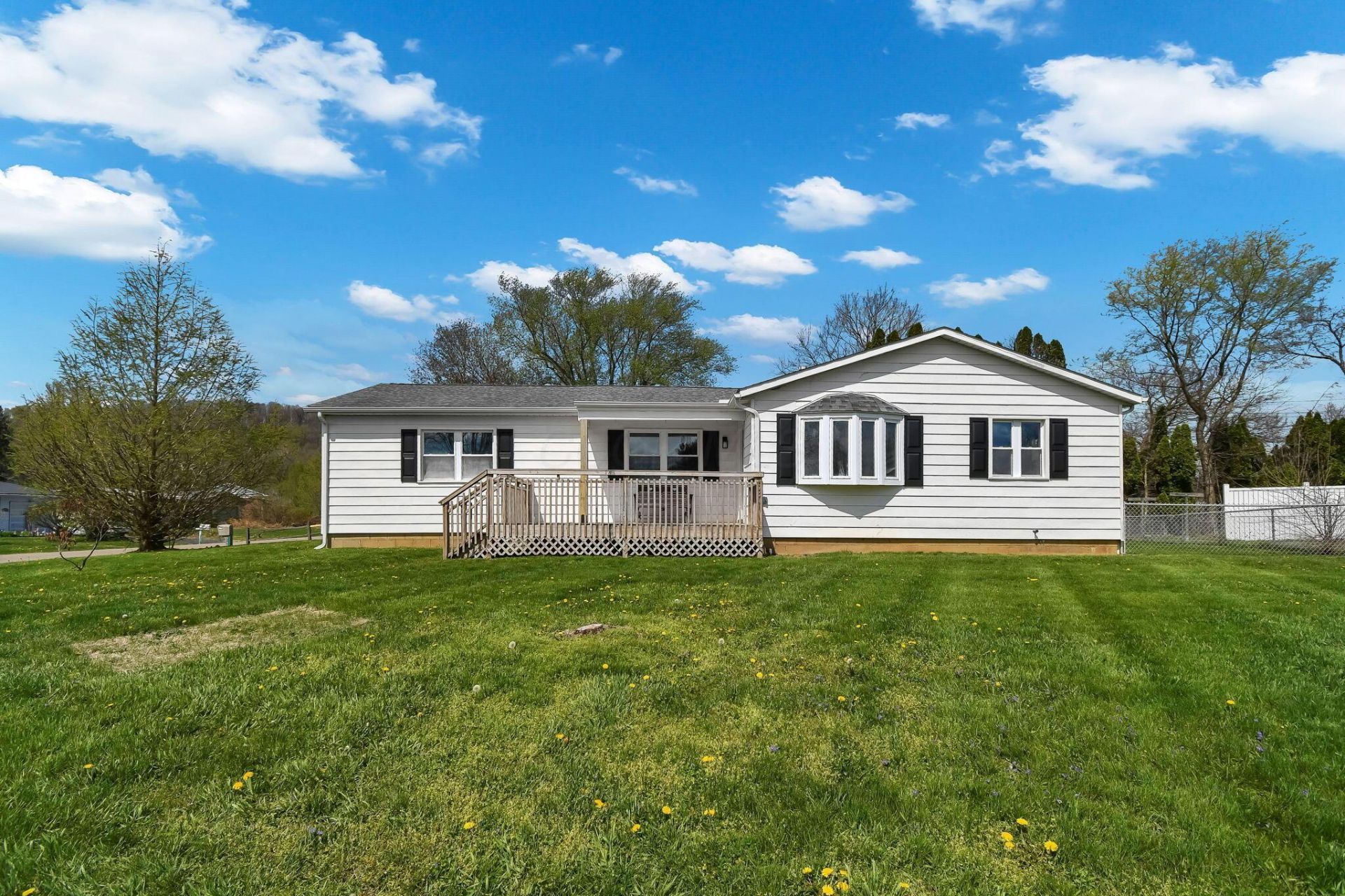 3188 Cypress Bend Drive , Newark, OH 43055 Main Photo