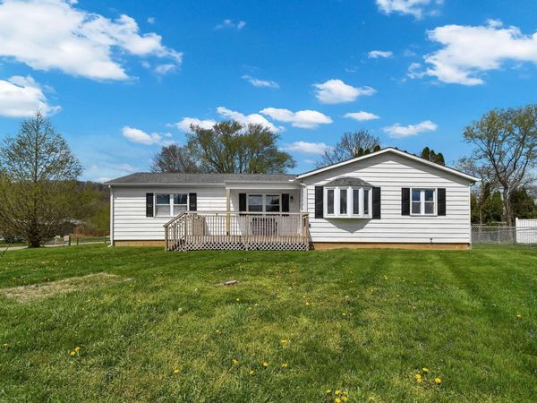 3188 Cypress Bend Drive , Newark, OH 43055