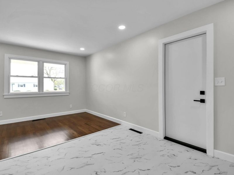 3188 Cypress Bend Drive, Newark, OH 43055 Photo 13