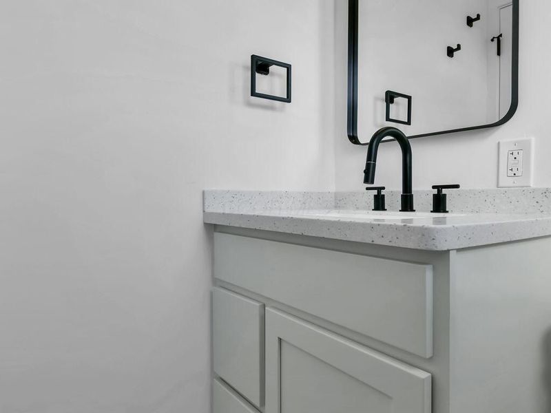 3188 Cypress Bend Drive, Newark, OH 43055 Photo 18