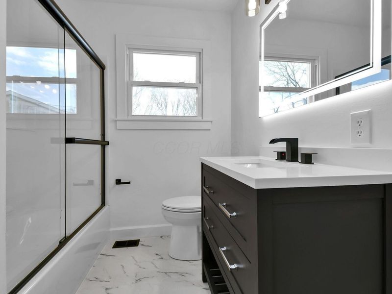 3188 Cypress Bend Drive, Newark, OH 43055 Photo 19