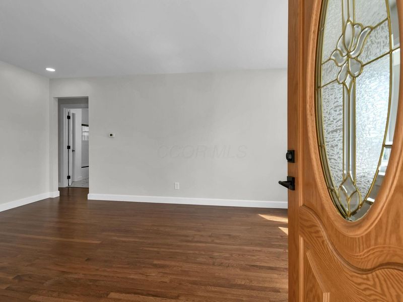 3188 Cypress Bend Drive, Newark, OH 43055 Photo 5