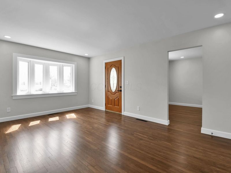 3188 Cypress Bend Drive, Newark, OH 43055 Photo 8