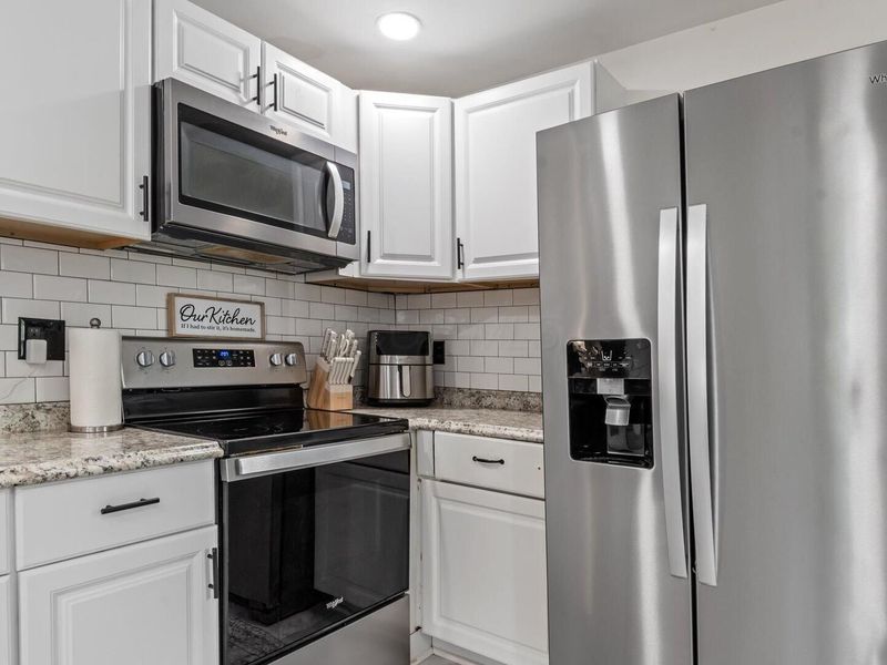 2876 Medina Avenue, Columbus, OH 43224 Photo 13