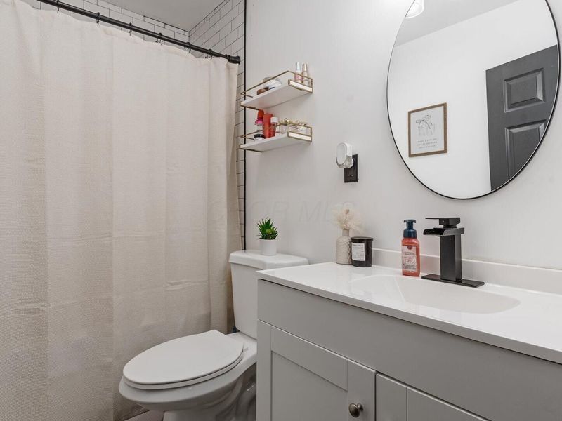 2876 Medina Avenue, Columbus, OH 43224 Photo 19