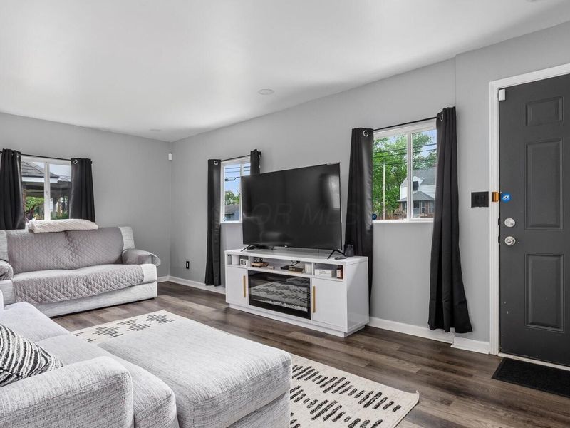 2876 Medina Avenue, Columbus, OH 43224 Photo 6