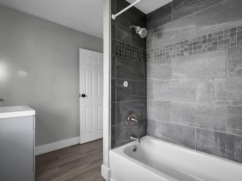 33 School Street, Ashville, OH 43103 Photo 22