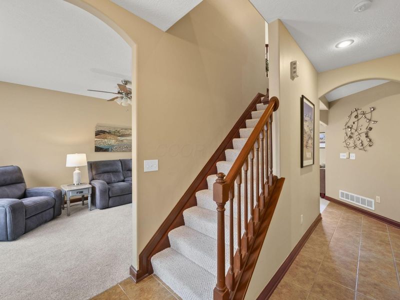 803 Covered Bridge Drive, Delaware, OH 43015 Photo 9