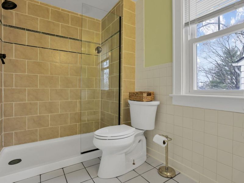 845 S Cassingham Road, Columbus, OH 43209 Photo 16