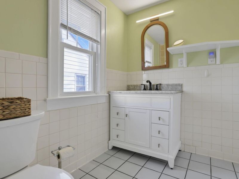 845 S Cassingham Road, Columbus, OH 43209 Photo 17