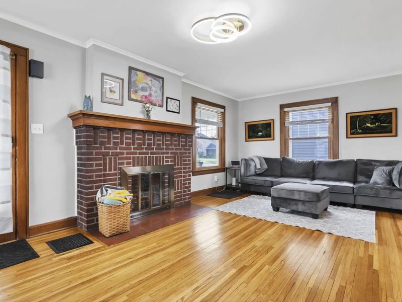 845 S Cassingham Road, Columbus, OH 43209 Photo 6