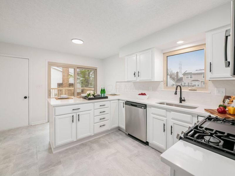 3897 Pinto Court, Columbus, OH 43221 Photo 12