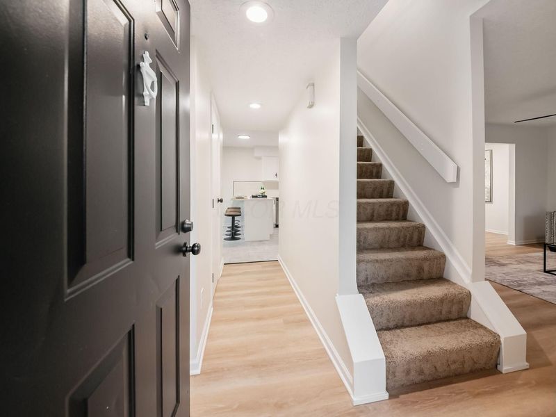 3897 Pinto Court, Columbus, OH 43221 Photo 4