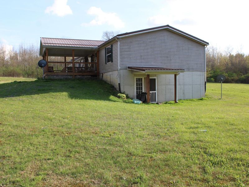 8563 Hazel Dell Road, Howard, OH 43028 Photo 8