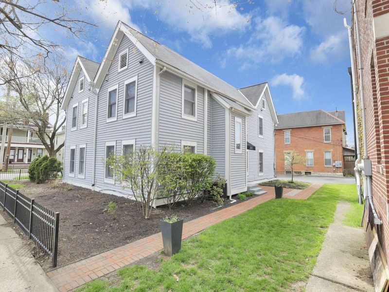 201 W 2nd Avenue , Columbus, OH 43201 Photo 1