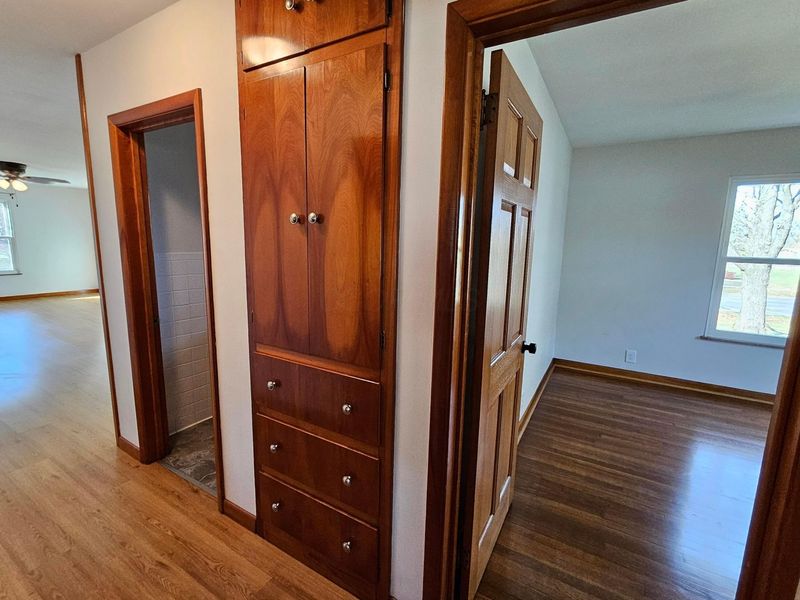 885 W Perry Street, Bucyrus, OH 44820 Photo 16