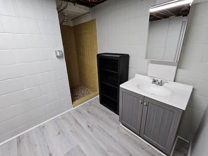 885 W Perry Street, Bucyrus, OH 44820 Photo 27