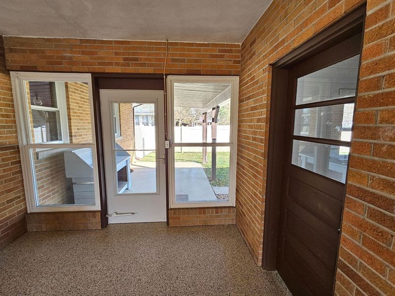 885 W Perry Street, Bucyrus, OH 44820 Photo 32