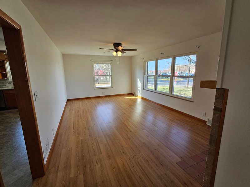 885 W Perry Street, Bucyrus, OH 44820 Photo 8