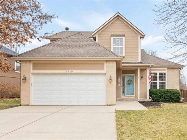 21519 W 58th Street, Shawnee, KS 66218