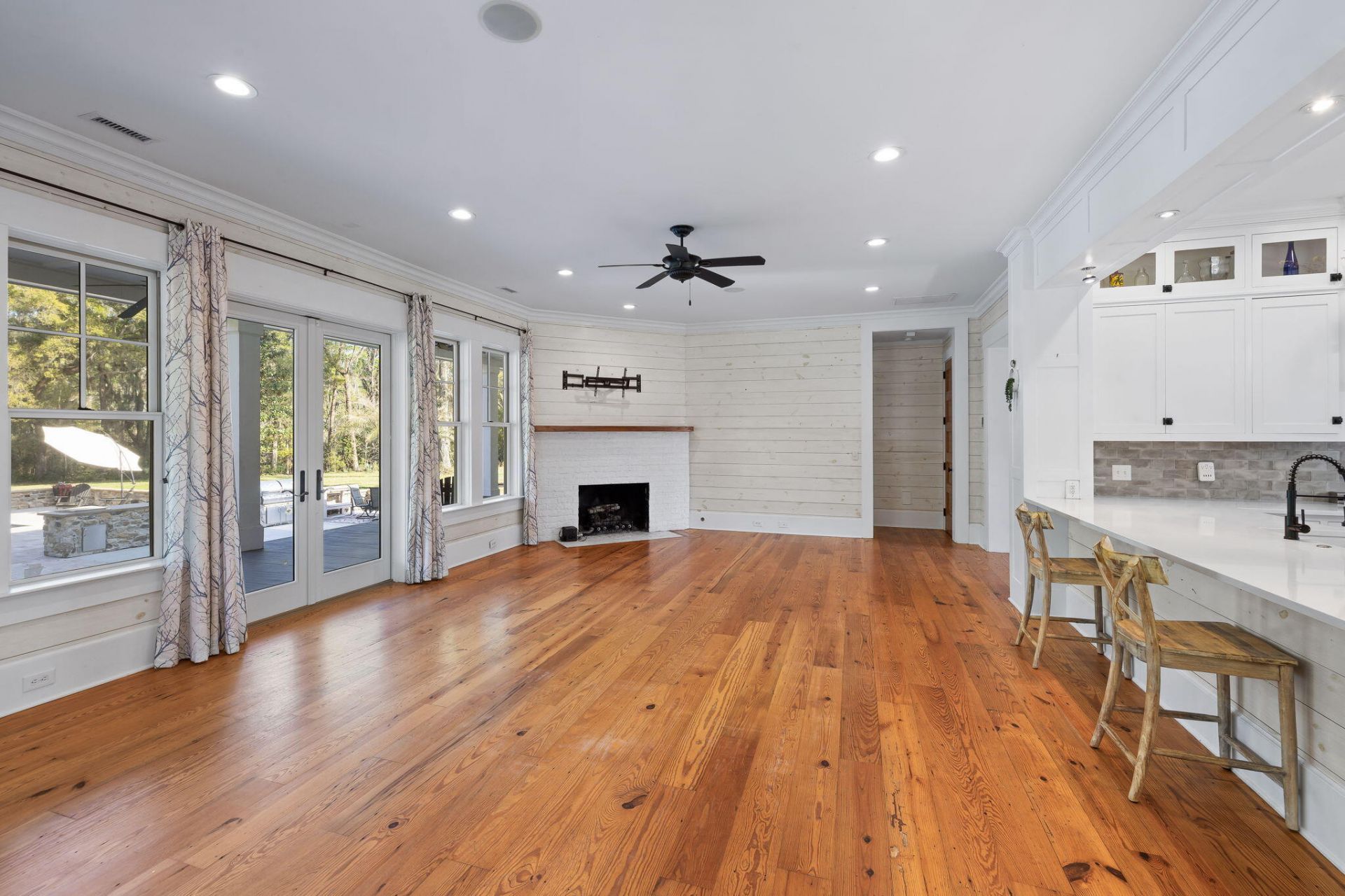 2953 Plow Ground Photo 11