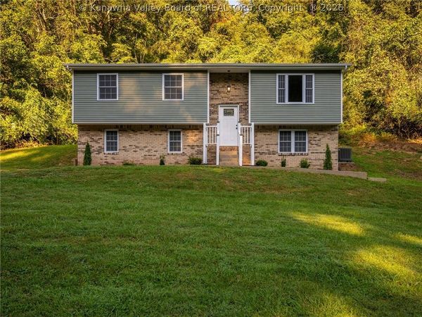 3611 Cyrus Creek Road, Barboursville, WV 25504