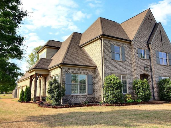 867 CYPRESS POND DR, Collierville, TN 38017