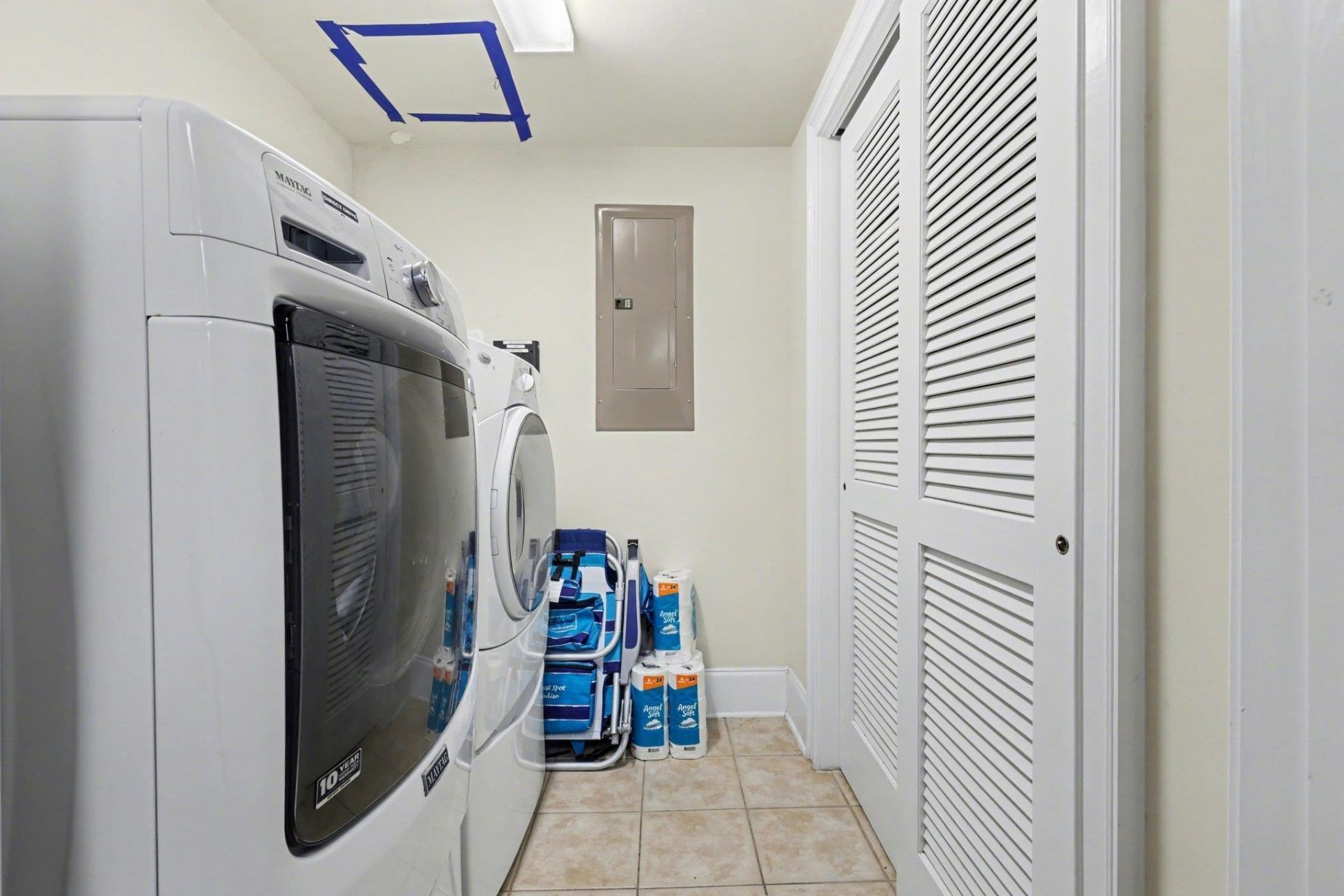 2180 Waterview Dr. Photo 15