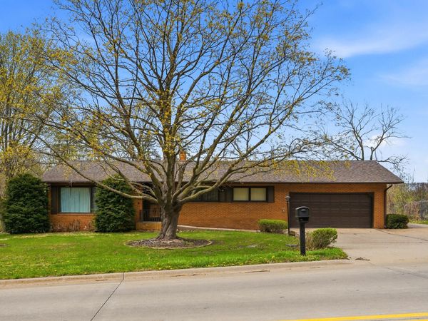 512 COLORADO, Muscatine, IA 52761