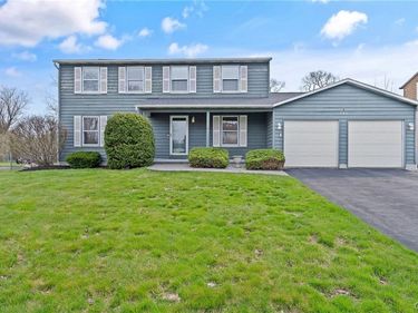 105 Mercury Circle , Liverpool, NY 13088