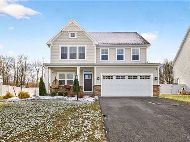 47 Robert Michaels Run , Penfield, NY 14526