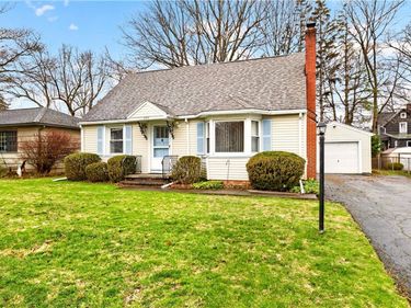 539 Washington Avenue, Irondequoit, NY 14617