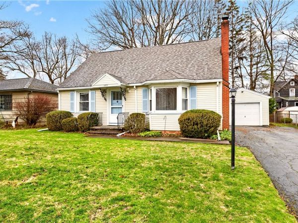 539 Washington Avenue, Irondequoit, NY 14617