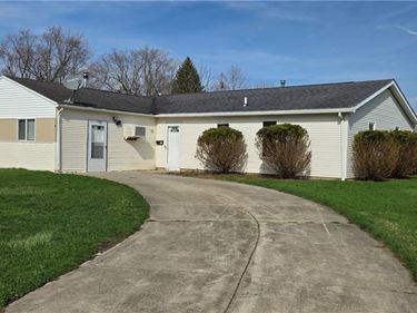 31 Albert Street , Depew, NY 14043