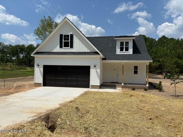 187 Spring Meadows Drive, Aberdeen, NC 28315