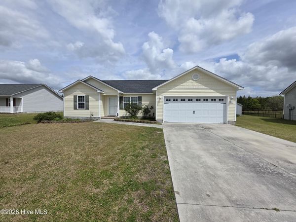 225 Wingspread Lane, Beulaville, NC 28518