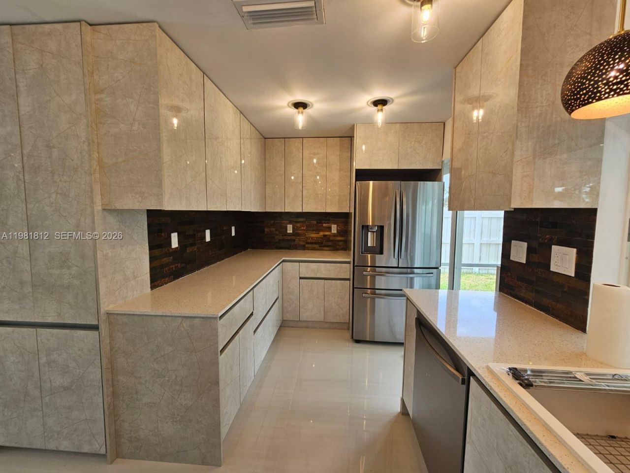 11450 NW 32nd Pl, Sunrise, FL 33323 Photo