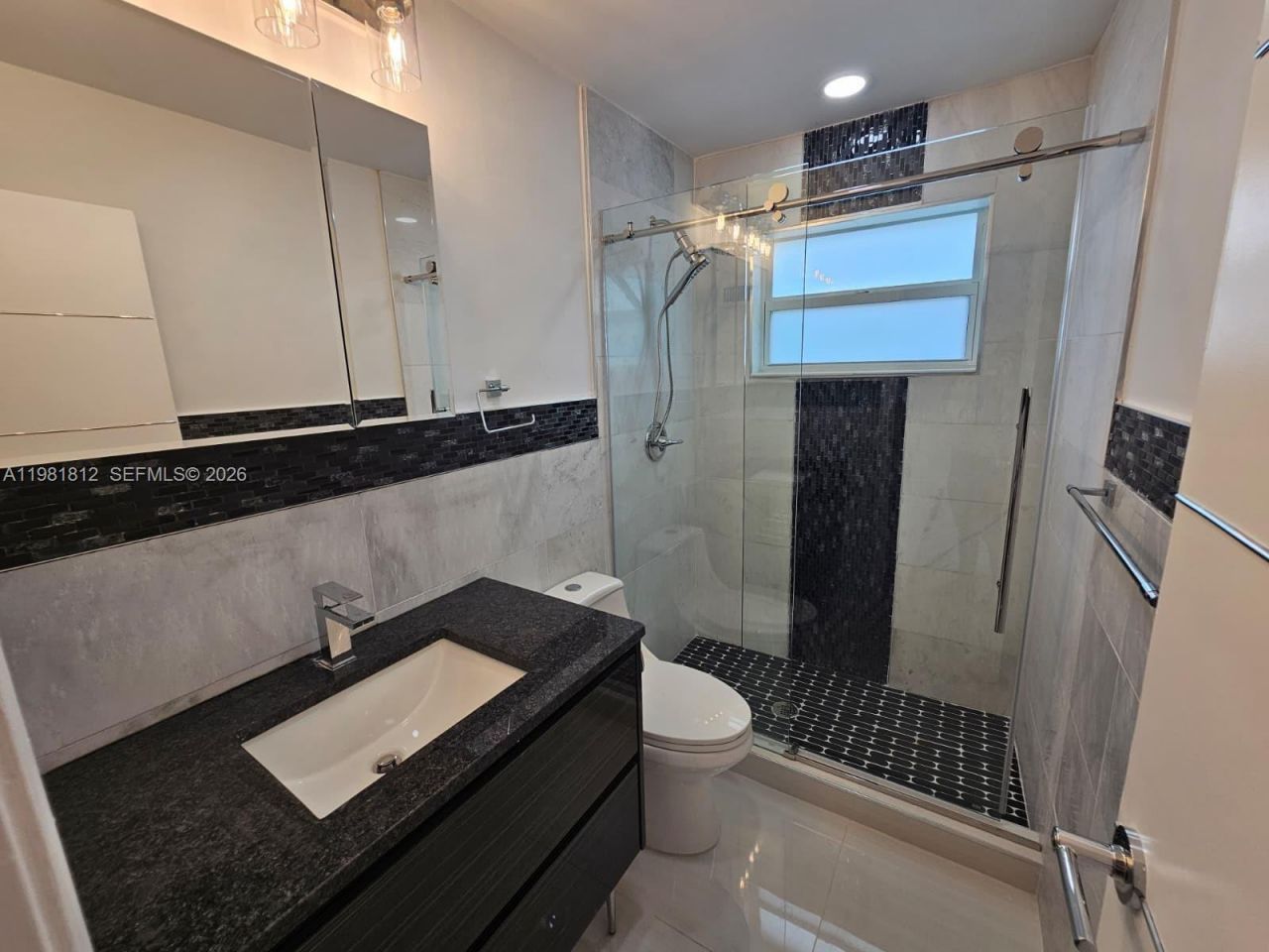 11450 NW 32nd Pl, Sunrise, FL 33323 Photo