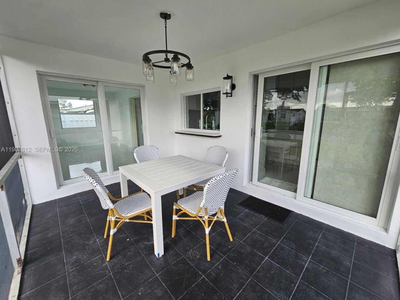 11450 NW 32nd Pl, Sunrise, FL 33323 Photo