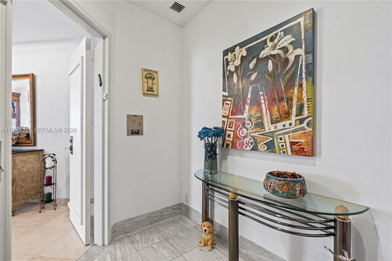 3802 NE 207th St, Unit 2704, Aventura, FL 33180 Photo