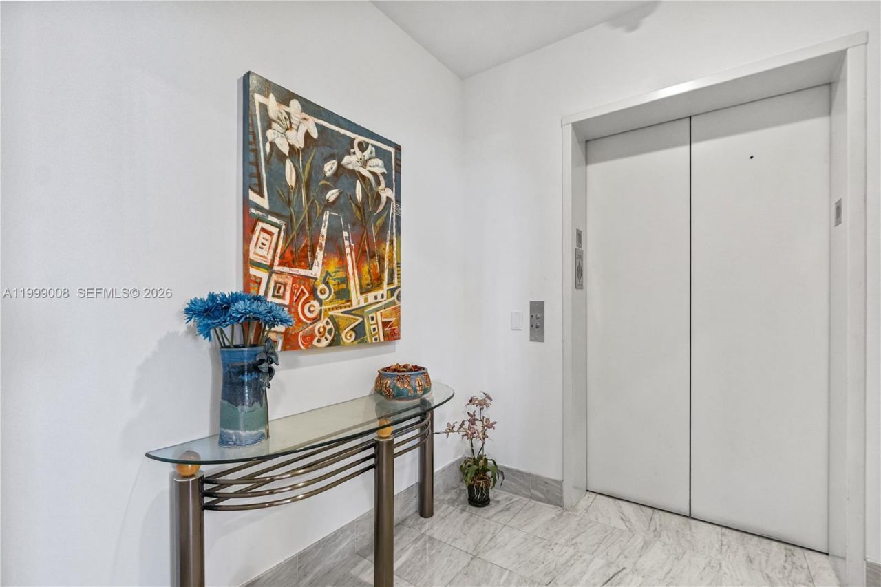 3802 NE 207th St, Unit 2704, Aventura, FL 33180 Photo