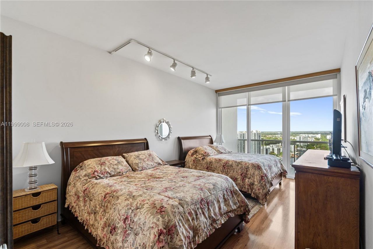 3802 NE 207th St, Unit 2704, Aventura, FL 33180 Photo