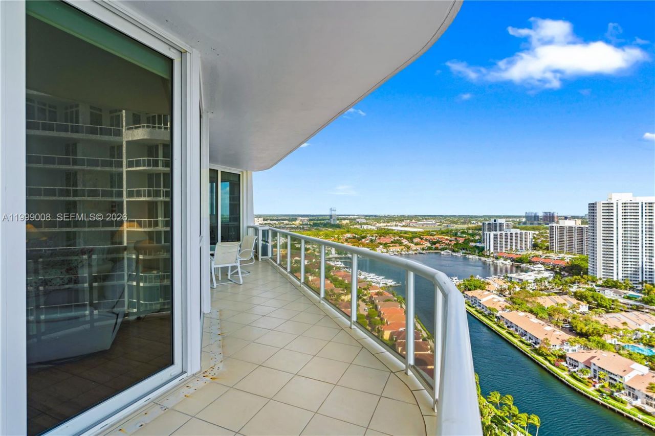 3802 NE 207th St, Unit 2704, Aventura, FL 33180 Photo