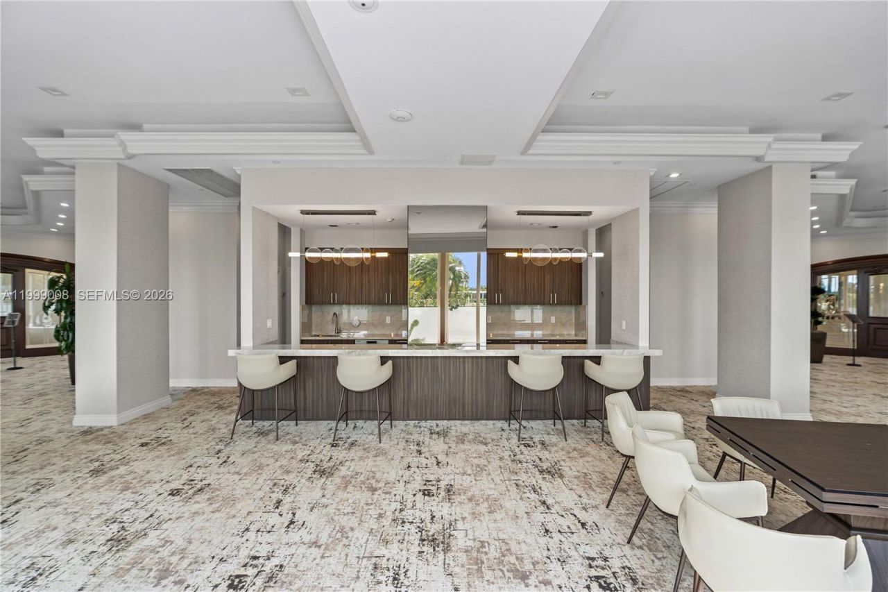 3802 NE 207th St, Unit 2704, Aventura, FL 33180 Photo