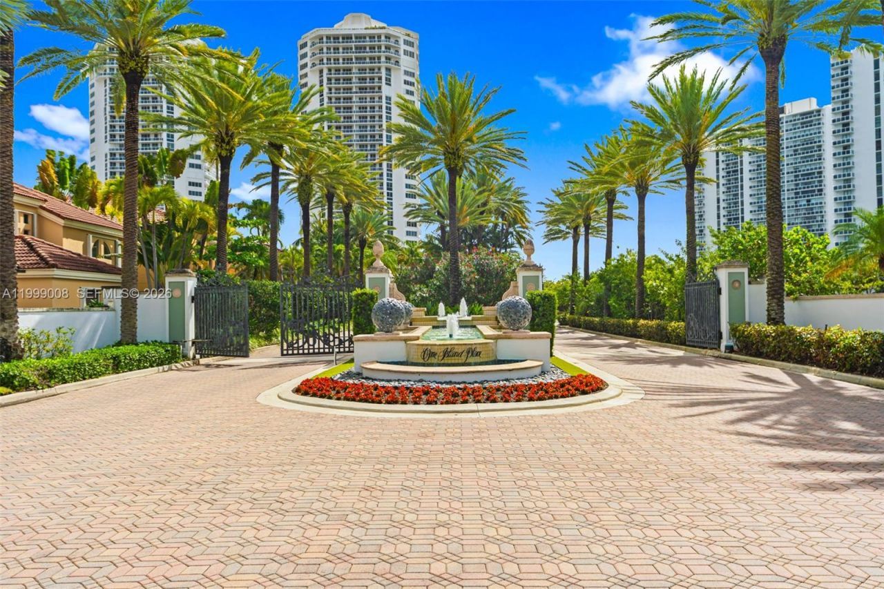 3802 NE 207th St, Unit 2704, Aventura, FL 33180 Photo