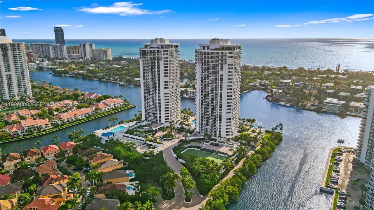 3802 NE 207th St, Unit 2704, Aventura, FL 33180 Photo