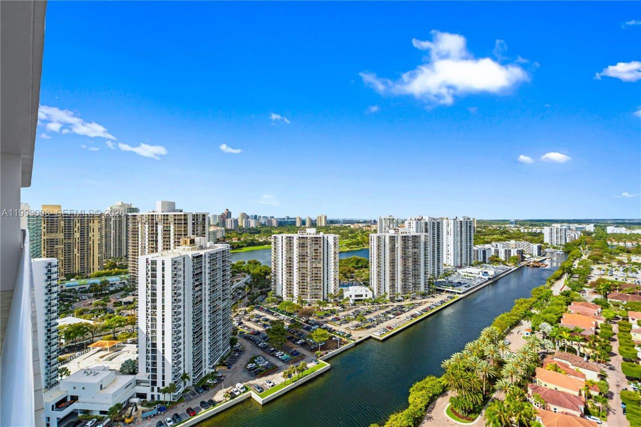 3802 NE 207th St, Unit 2704, Aventura, FL 33180 Photo