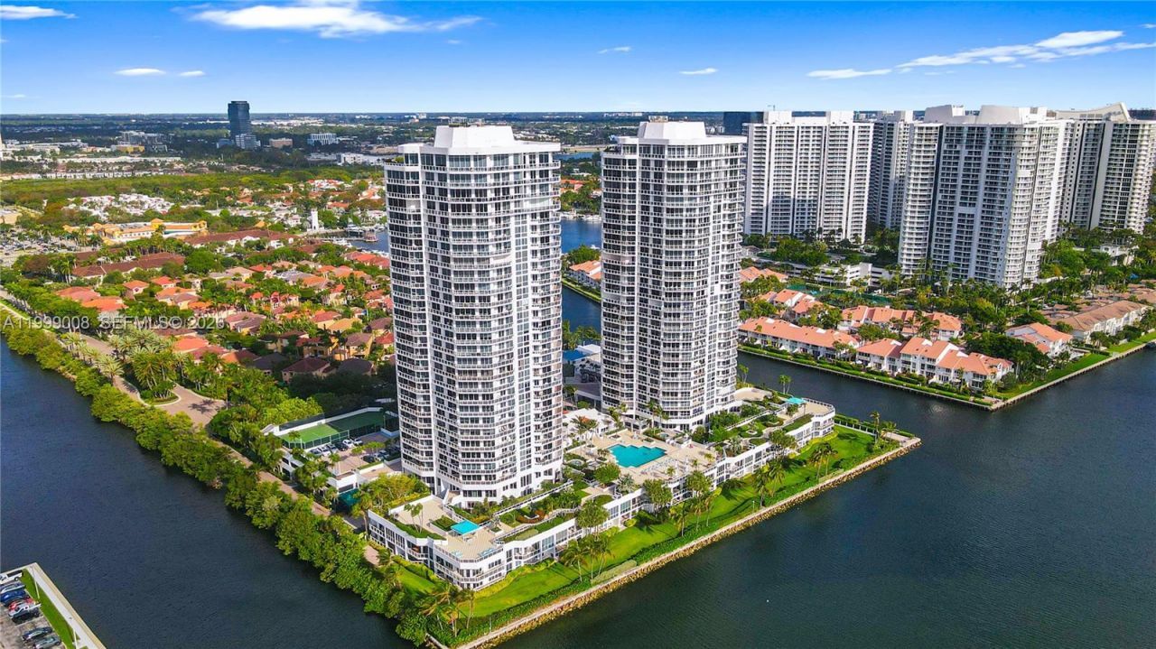 3802 NE 207th St, Unit 2704, Aventura, FL 33180 Photo