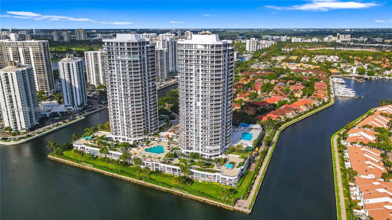 3802 NE 207th St, Unit 2704, Aventura, FL 33180 Photo