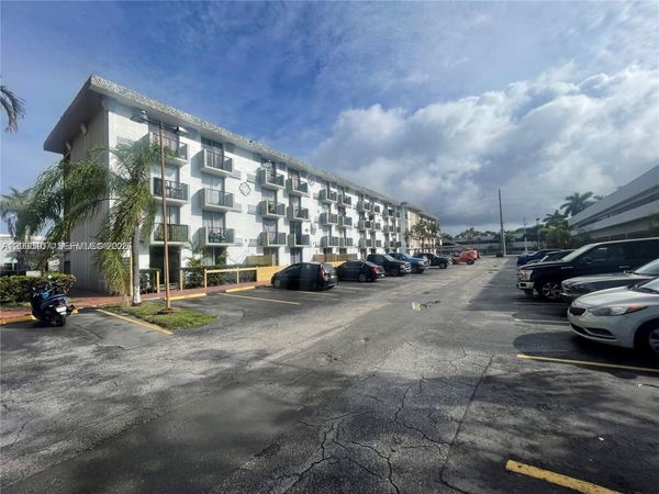 16450 NW 2nd Ave , Unit 109, Miami, FL 33169